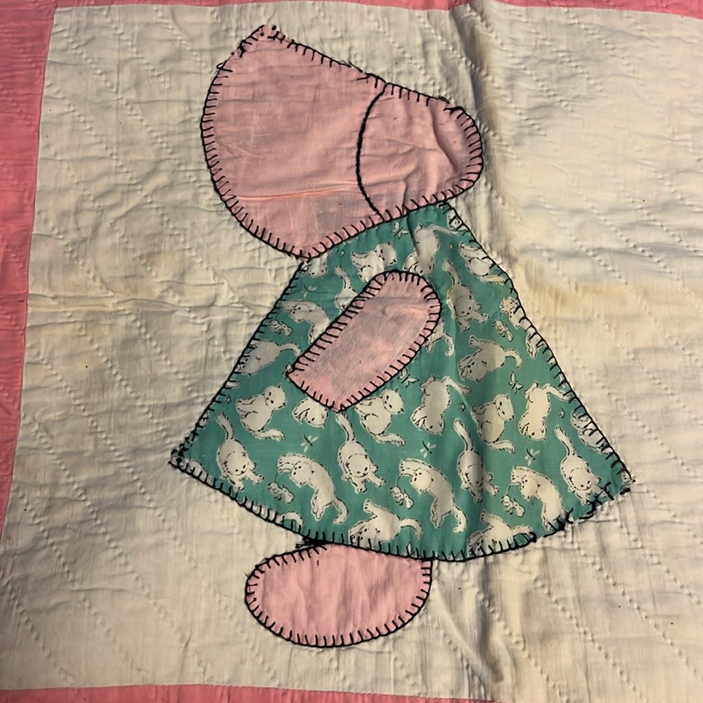Antique handmade pink quilt (7) - Picture 4 of 10